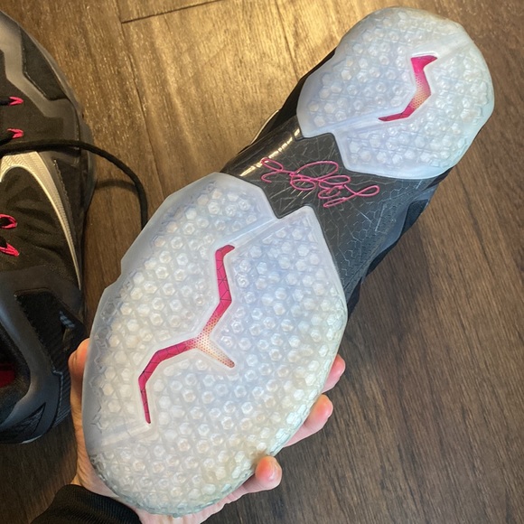 Nike LeBron 11 Miami Nights - Picture 4 of 10